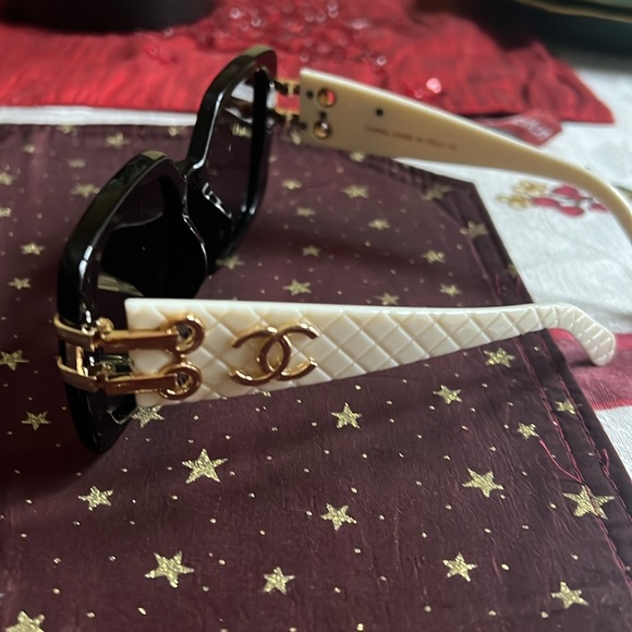 Chanel Black Sunglasses - Picture 7 of 10